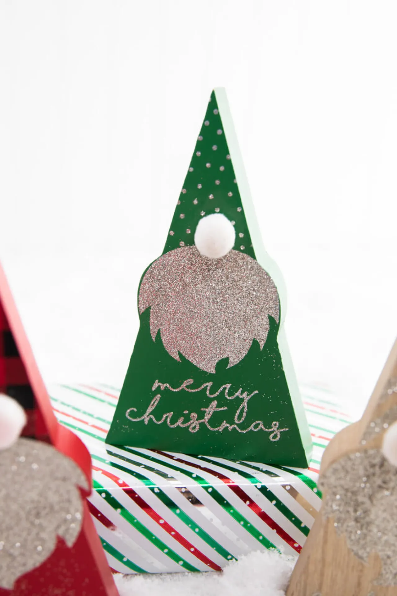 Discount Decorator's Warehouse 6.5" Wood Holiday Gnome