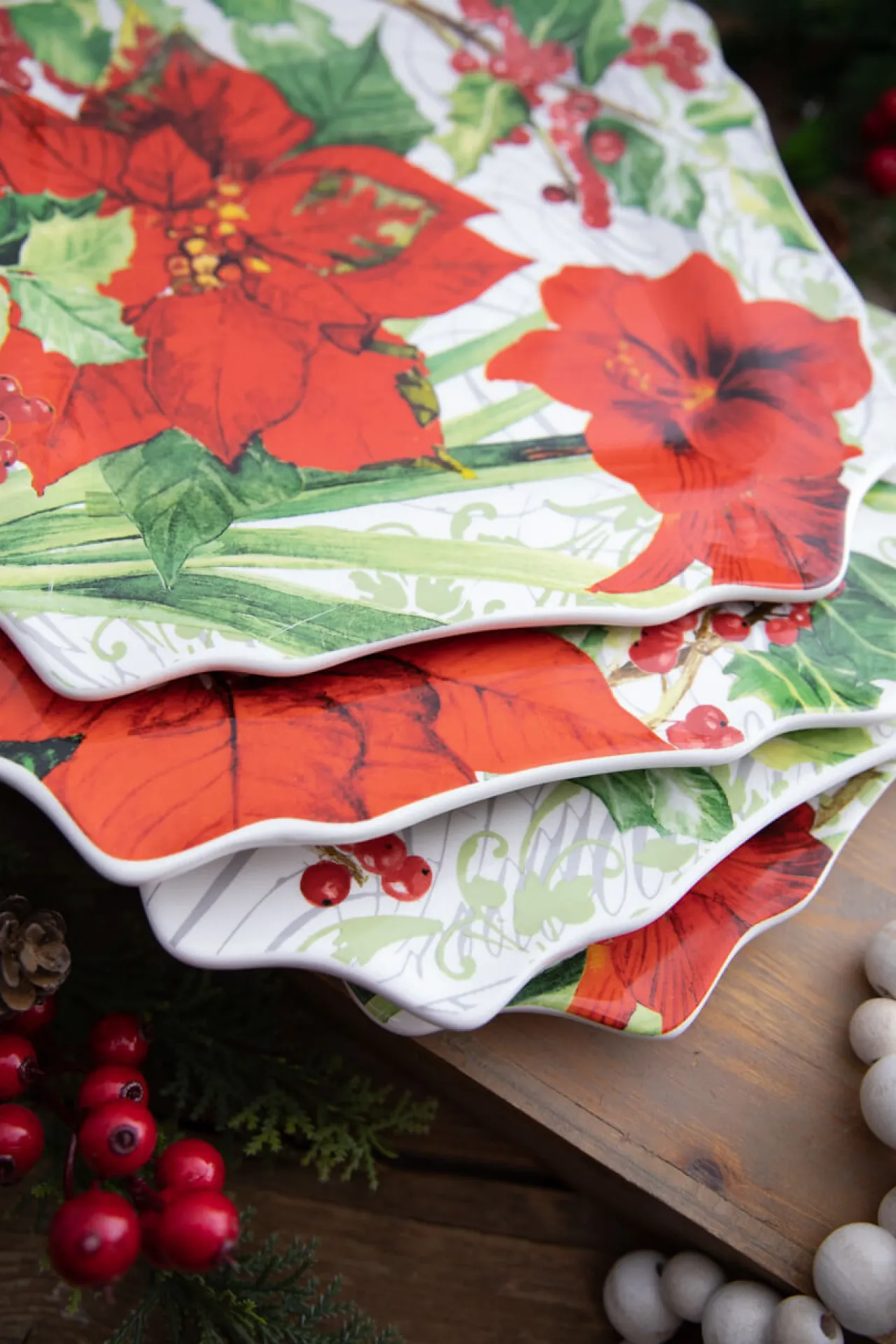 New Decorator's Warehouse 12” Ceramic Christmas Botanical Dinner Plates - Set Of 4