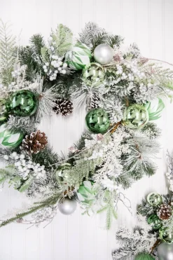 Best Decorator's Warehouse 24” Christmas Pine/Ball Wreath