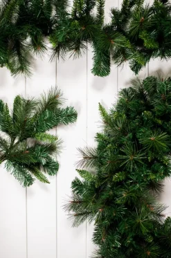 Clearance Decorator's Warehouse 36” Deluxe Belgium Wreath