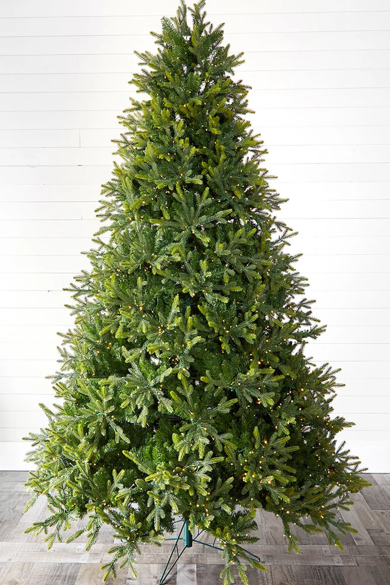 Best Decorator's Warehouse 9' Deluxe Trinity Pine Artificial Christmas Tree With 2850 Color-Changing Lights
