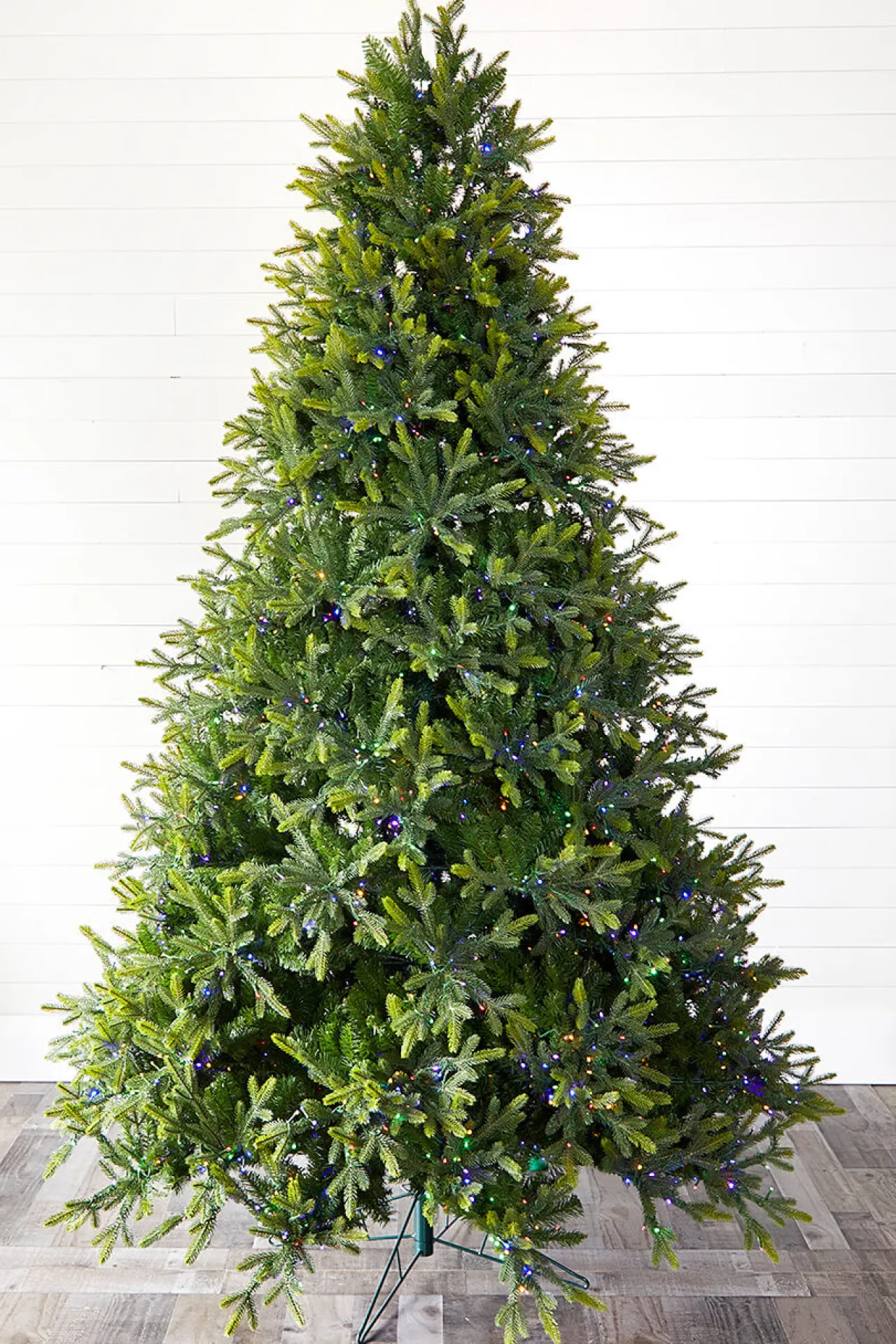 Best Decorator's Warehouse 9' Deluxe Trinity Pine Artificial Christmas Tree With 2850 Color-Changing Lights