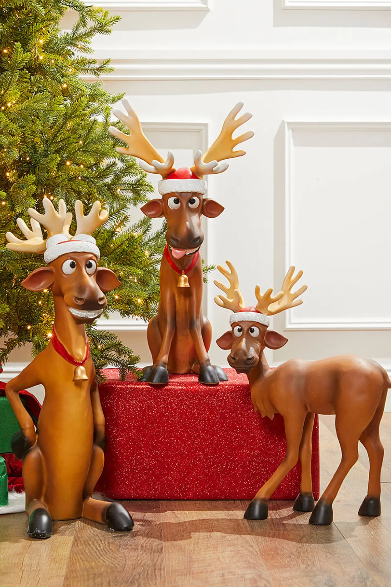 Clearance Decorator's Warehouse 24" Funny Reindeer - Hands On Hips