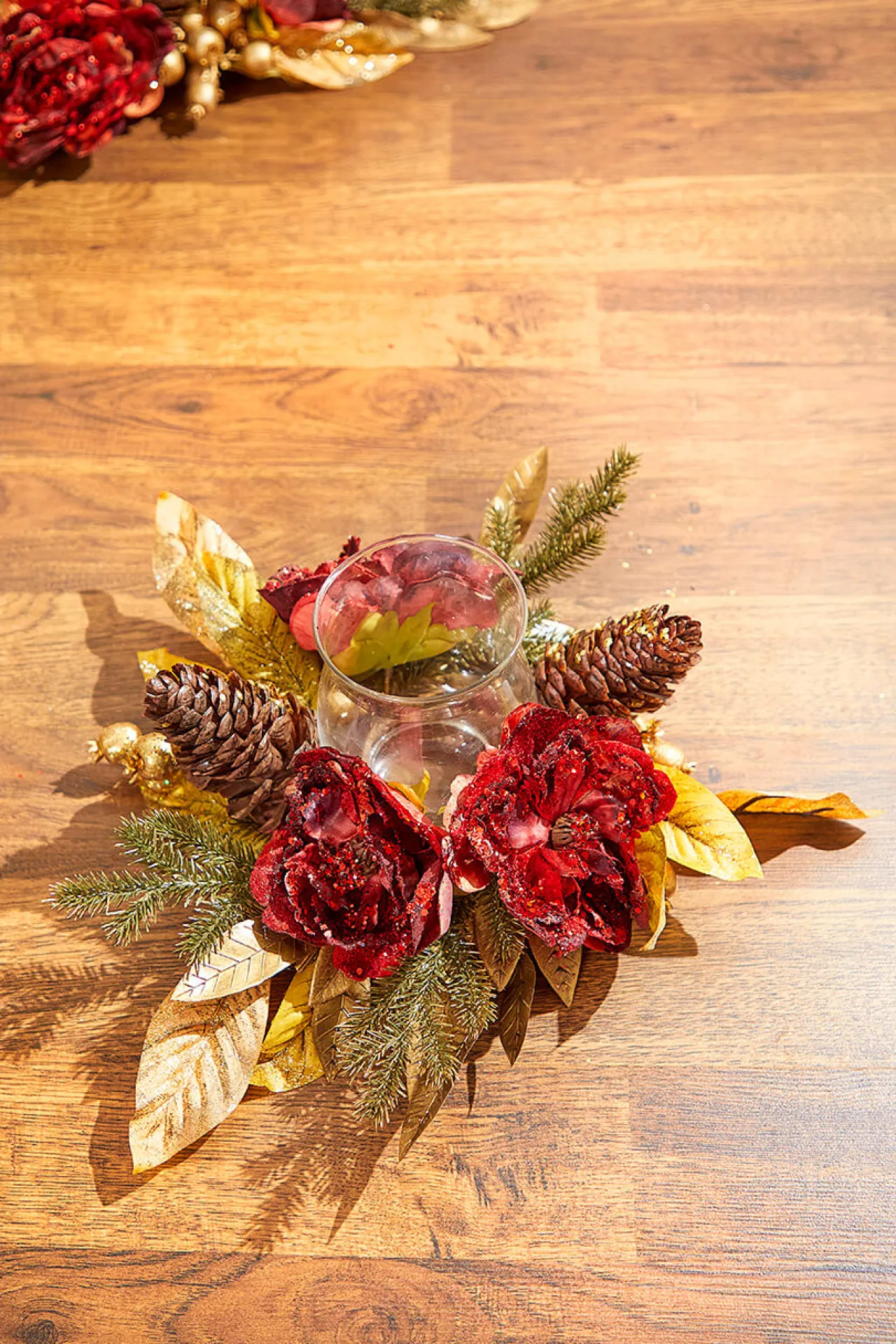 Online Decorator's Warehouse 14" Gold Peony Laurel Candle Holder
