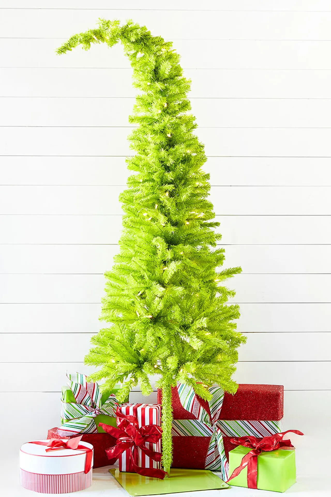 Best Decorator's Warehouse 5' Lime Green Whimsical Tree With LED Lights