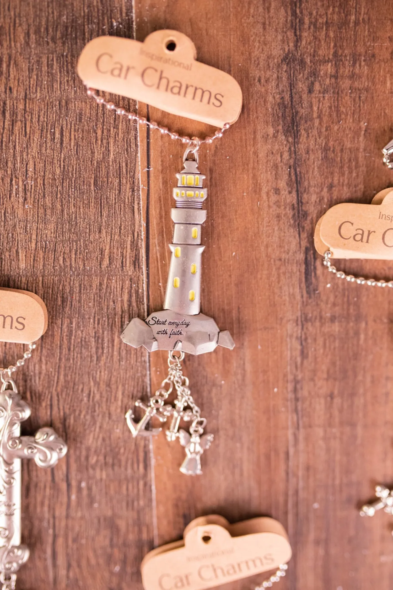 Discount Decorator's Warehouse 4” Metal Inspirational Car Charms