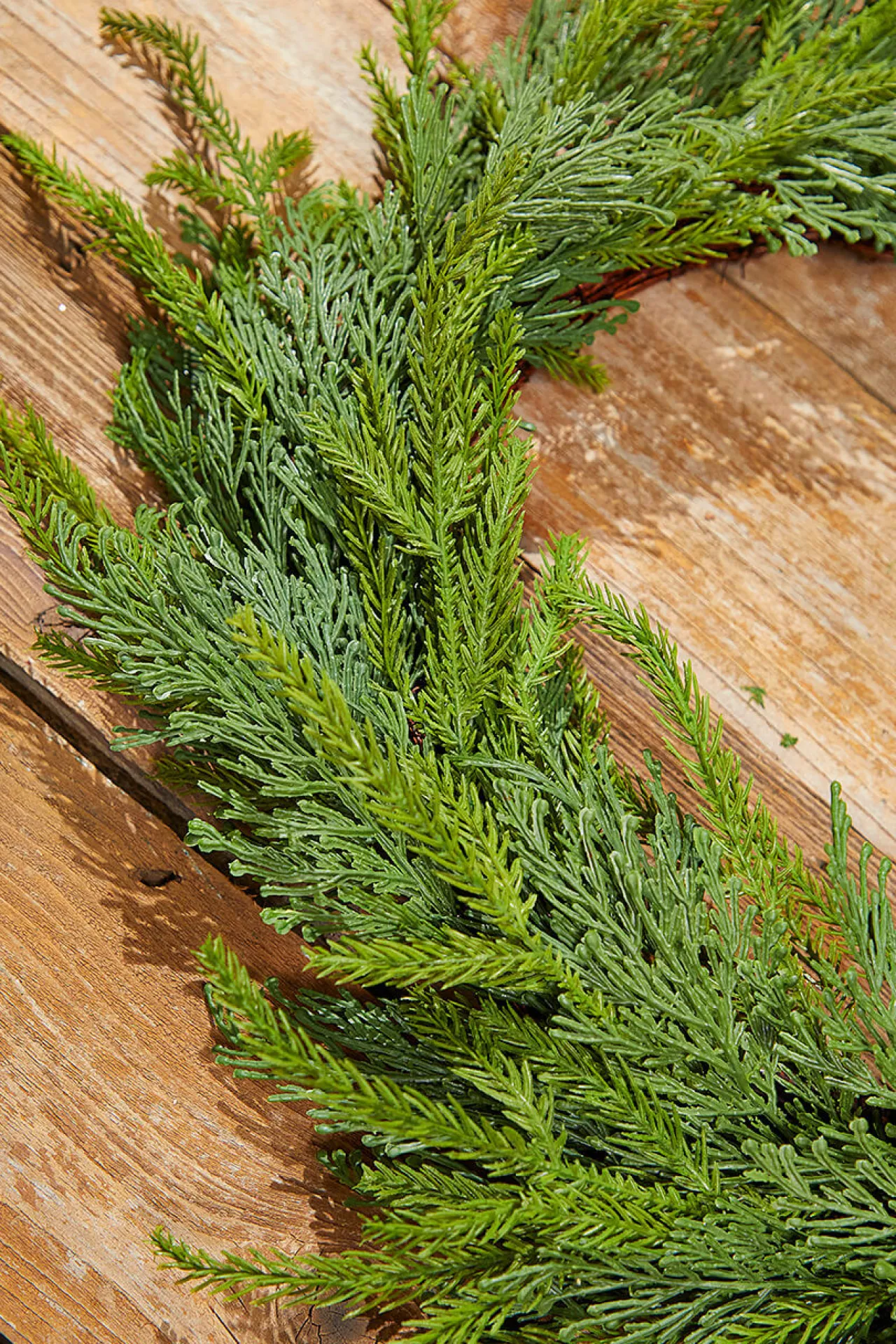 Discount Decorator's Warehouse 30” Natural Touch Cedar Wreath
