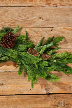 Online Decorator's Warehouse 42” Real Touch Norfolk / Spruce / Juniper Swag