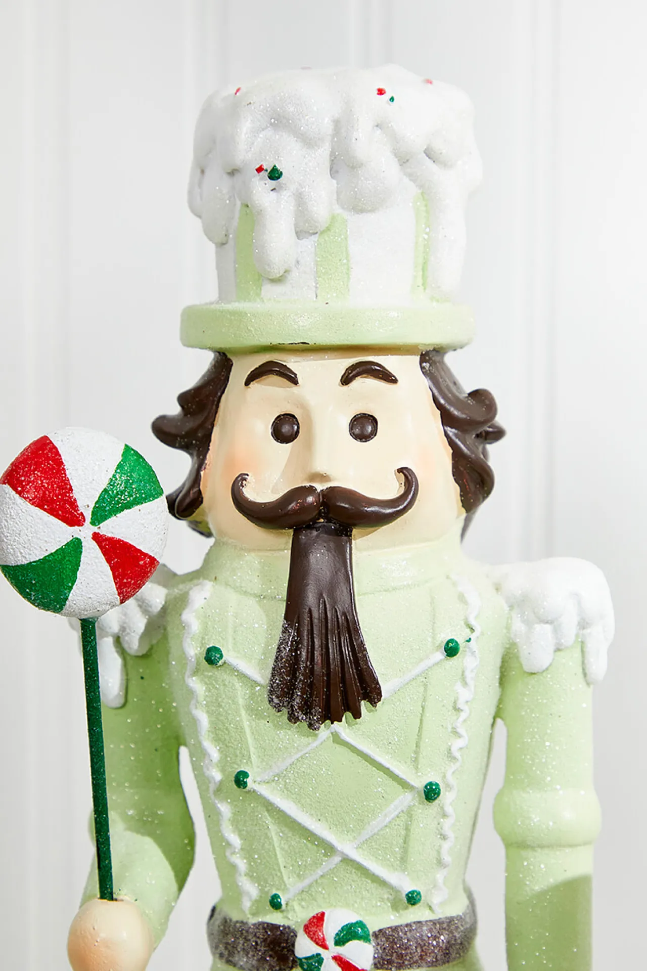 Sale Decorator's Warehouse 16" Resin Kringle's Bakery Nutcracker