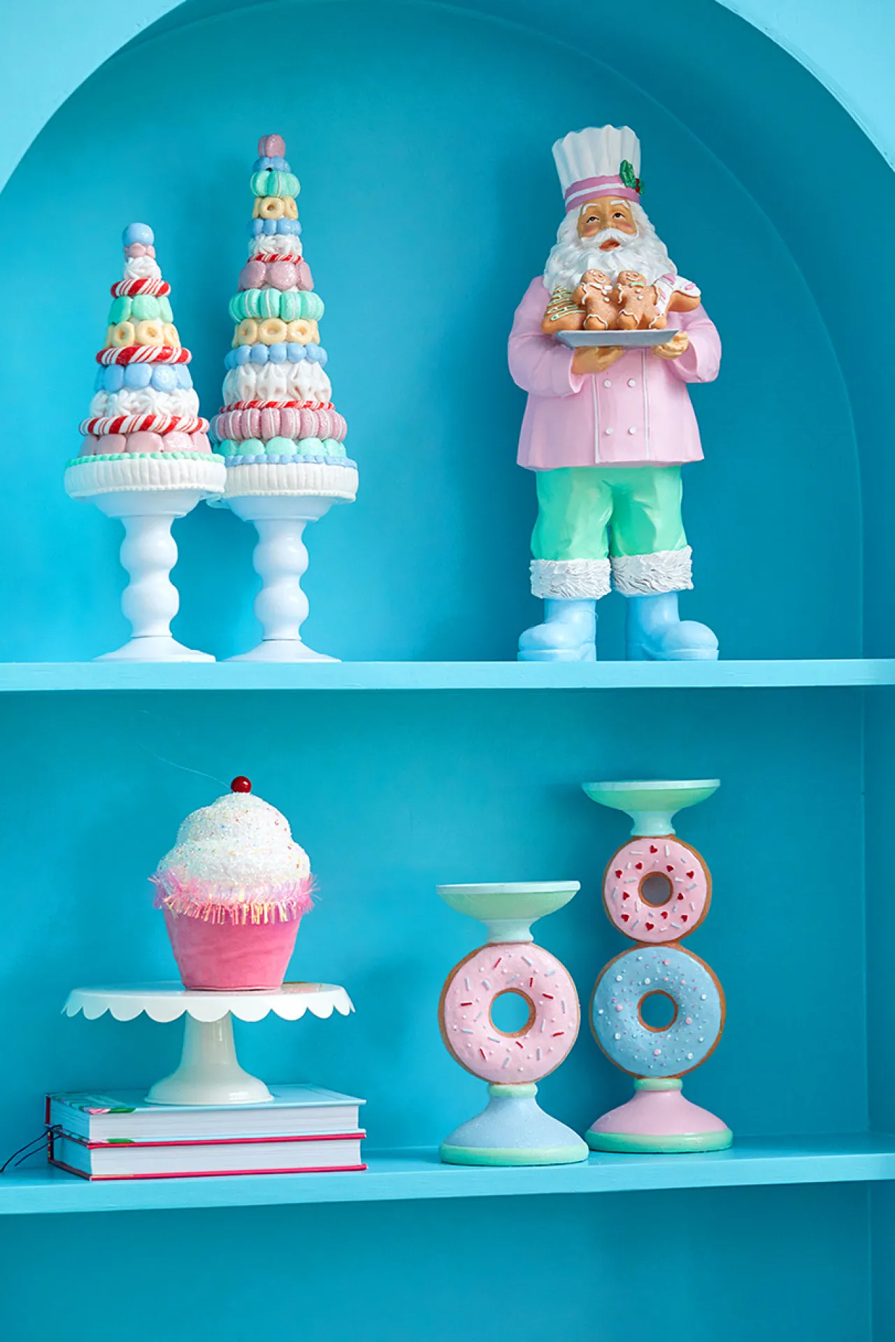 Outlet Decorator's Warehouse 16.6” Resin Pastel Gingerbread Santa Chef