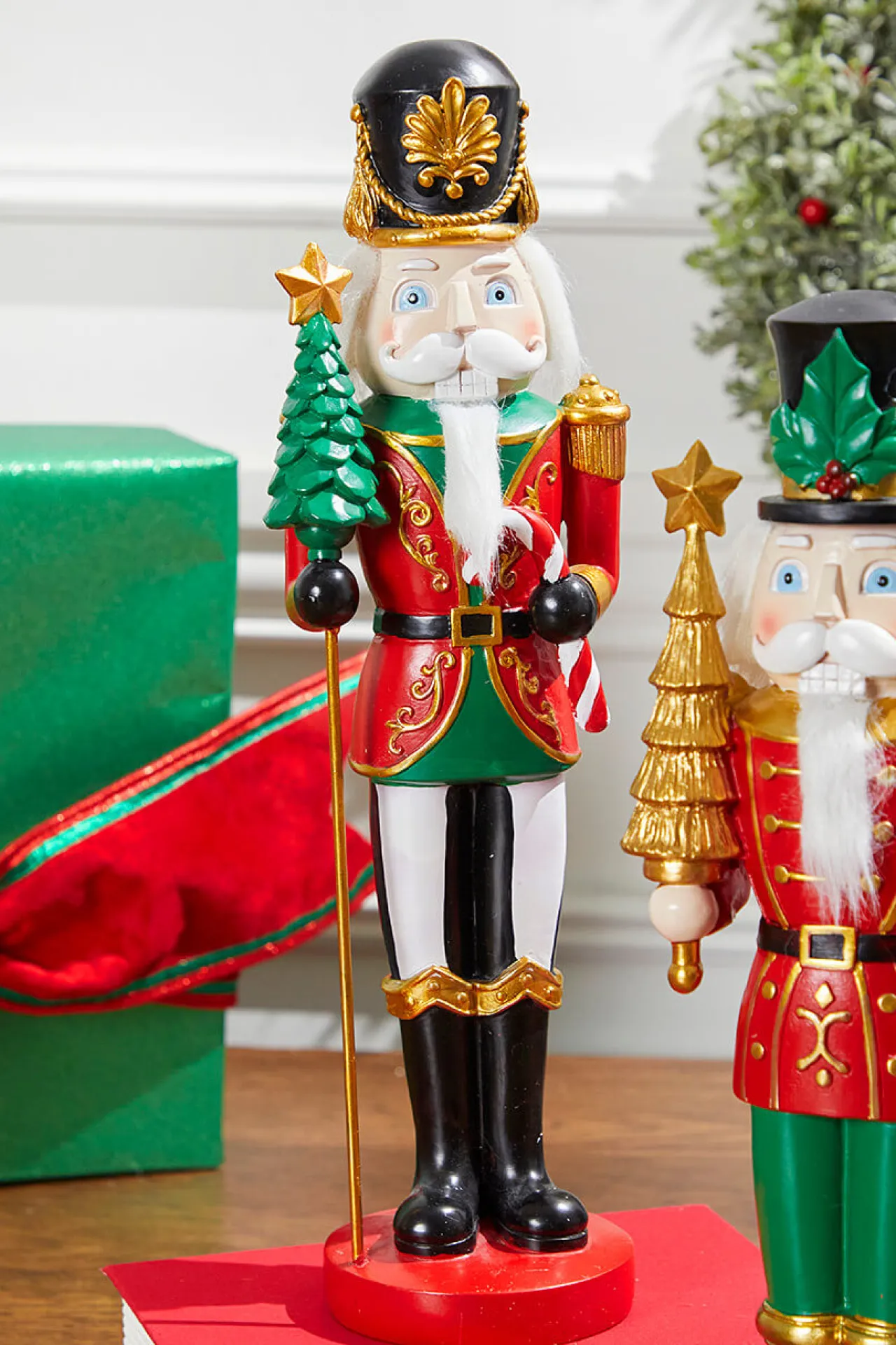Discount Decorator's Warehouse 15" Resin Royal Nutcracker