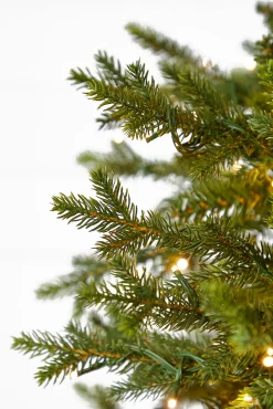 New Decorator's Warehouse 9' Slim Southern Fir With 1500 3mm Lights