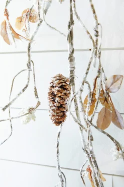 Best Decorator's Warehouse 48" Snow W/Glitter Winter Chalet Garland - Natural/Frost