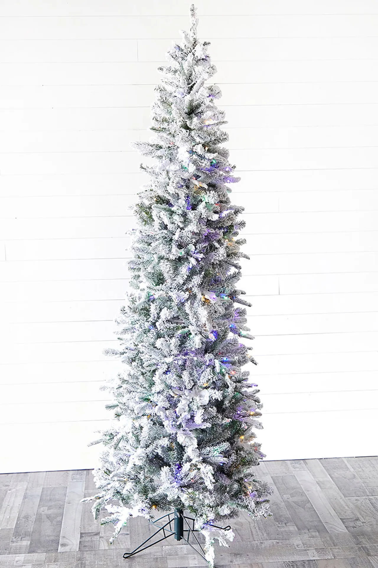 Outlet Decorator's Warehouse 7.5' Snowcrest Pencil Pine Artificial Christmas Tree With 500 Color-Changing Lights