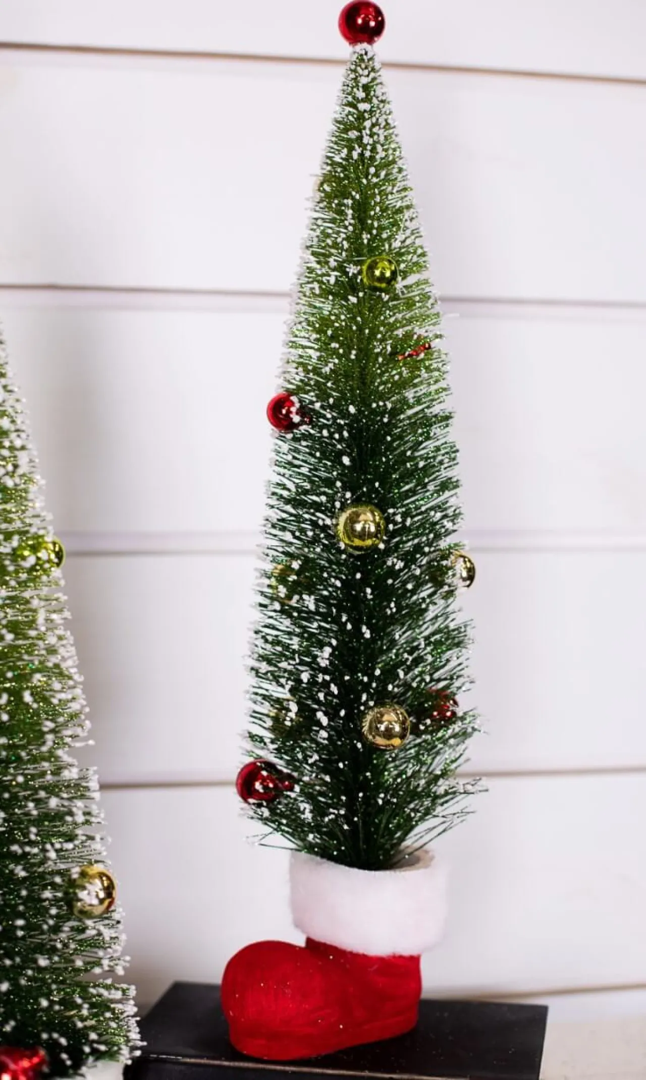 Decorator's Warehouse Bottle Brush Tree With Base