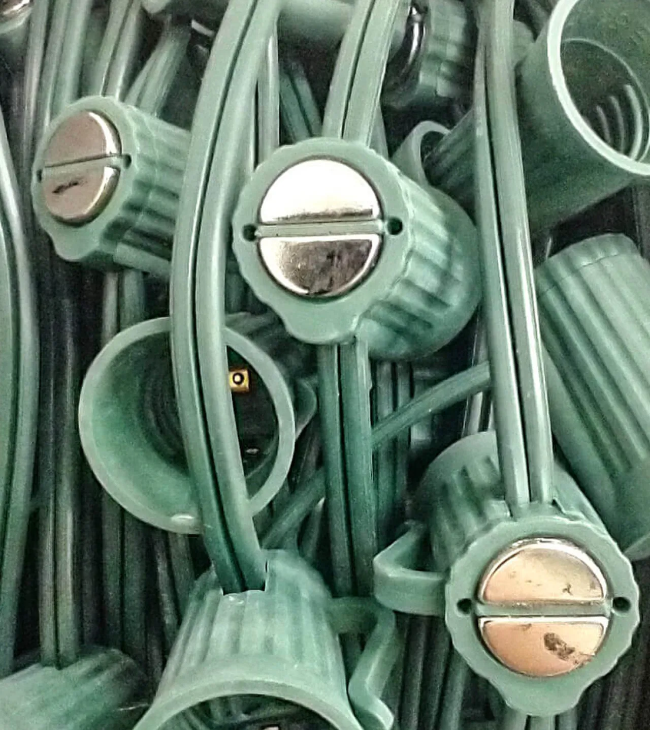 Best Decorator's Warehouse C9 Magnetic Socket Cord - 250' 12" Spacing