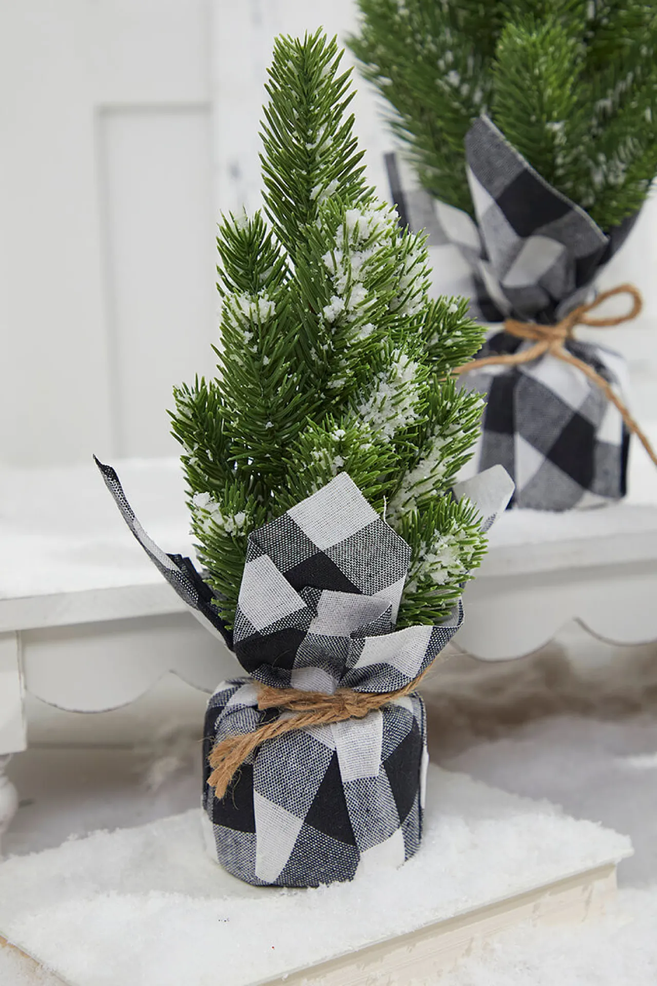 Best Decorator's Warehouse Flocked Pine Tree With Plaid Fabric - Small