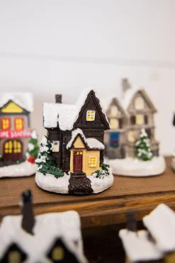Online Decorator's Warehouse Lighted Holiday House With Battery Powered LEDs